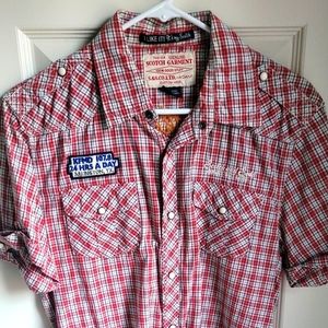 Scotch and Soda Shirt in Medium with so much character.